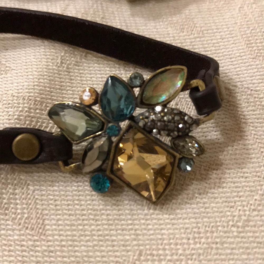 Leather strap necklace/bracelet